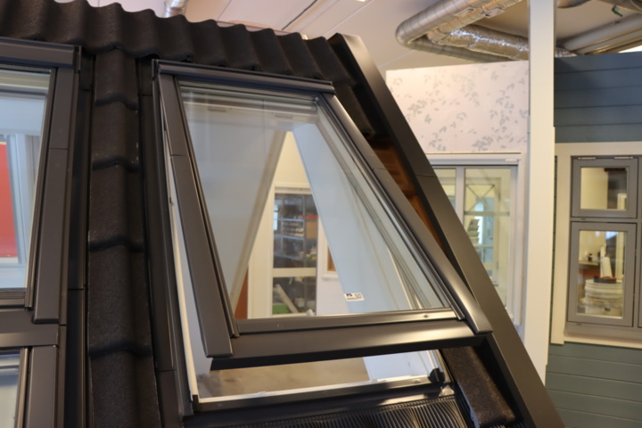 930993-1 Skylight Velux GPU MK08 0050