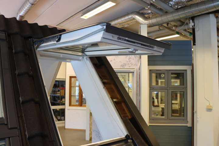 930993-5 Skylight Velux GPU MK08 0050