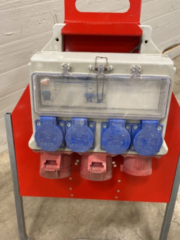 1010981-2 Construction center Garo with stand