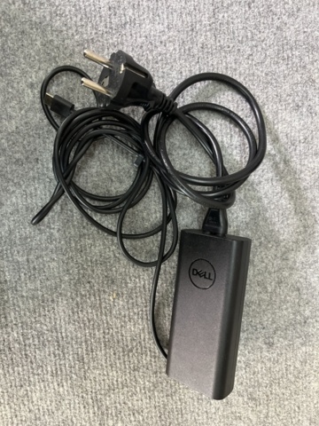 962783-9 Laptops x2, Latitude 7420 (P135G)