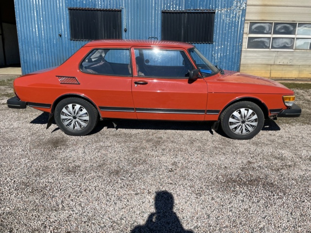 1011798-3 Saab 99 2-door Sedan 2.0 - 1982