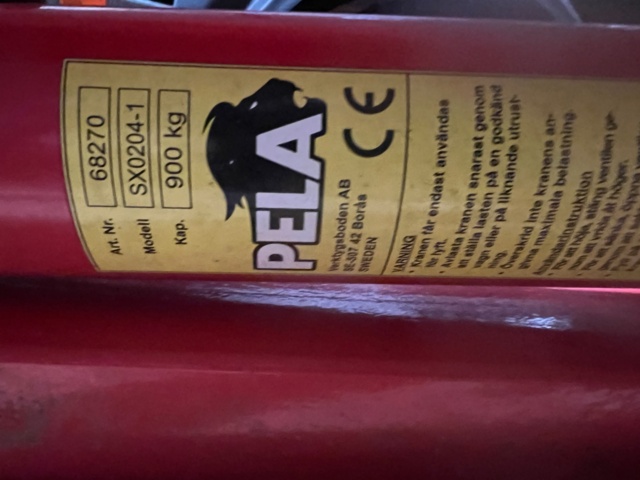 704119-4 Hydraulisk lyftkran 900 kg