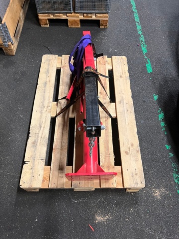 704119-7 Hydraulisk lyftkran 900 kg