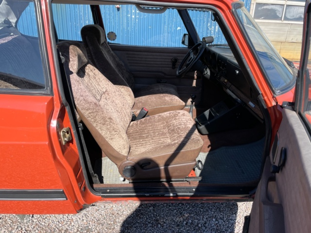 1011798-11 Saab 99 2-door Sedan 2.0 - 1982