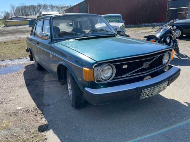 1011799-1 Volvo 144 2.0 - 1974