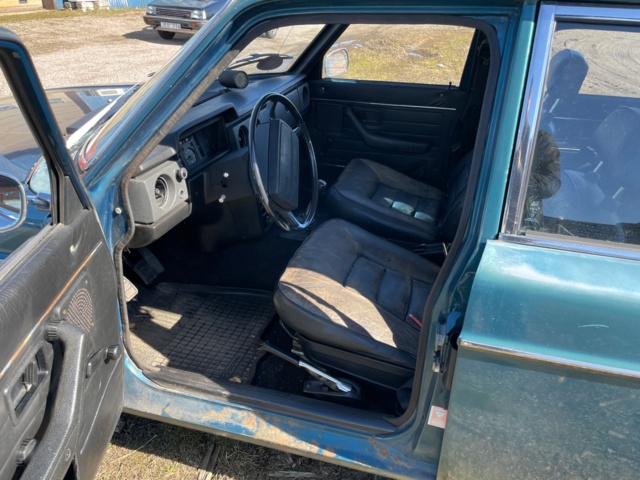 1011799-19 Volvo 144 2.0 - 1974