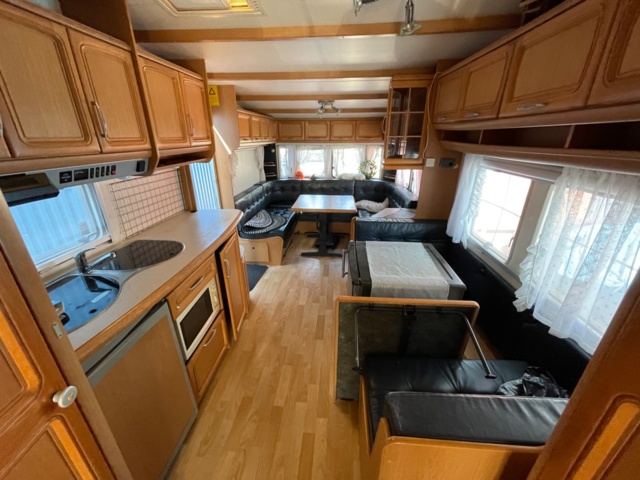 1011700-13 Caravan HOBBY 750 UML/UMF