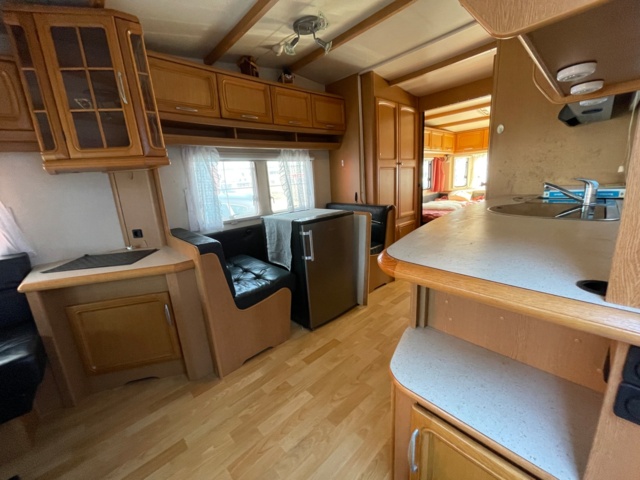 1011700-16 Caravan HOBBY 750 UML/UMF