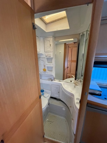 1011700-17 Caravan HOBBY 750 UML/UMF