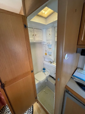 1011700-18 Caravan HOBBY 750 UML/UMF