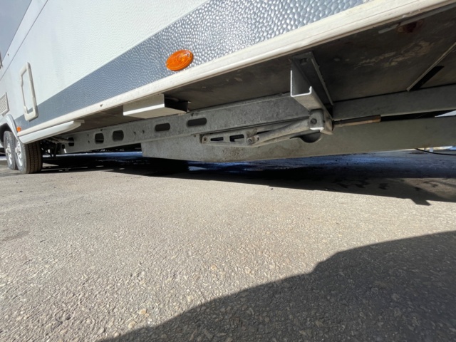 1011700-8 Caravan HOBBY 750 UML/UMF