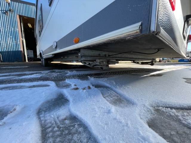 1011700-10 Caravan HOBBY 750 UML/UMF