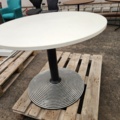 1011445-1 •Round table 90 cm white with pillar base