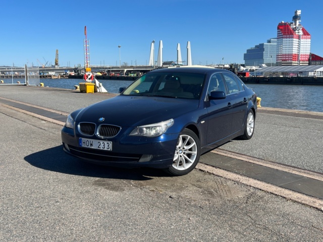 958412-1 BMW 530d Sedan - 2008