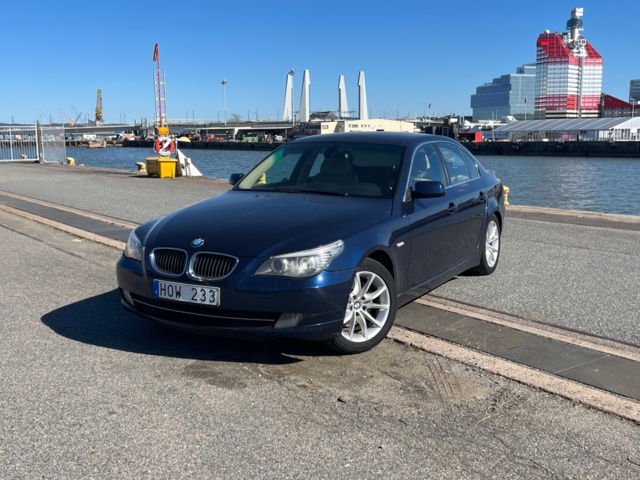 958412-2 BMW 530d Sedan - 2008