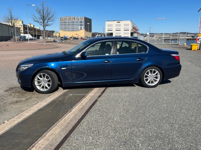 958412-9 BMW 530d Sedan - 2008