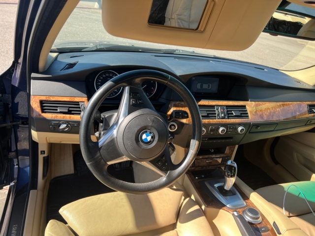 958412-22 BMW 530d Sedan - 2008