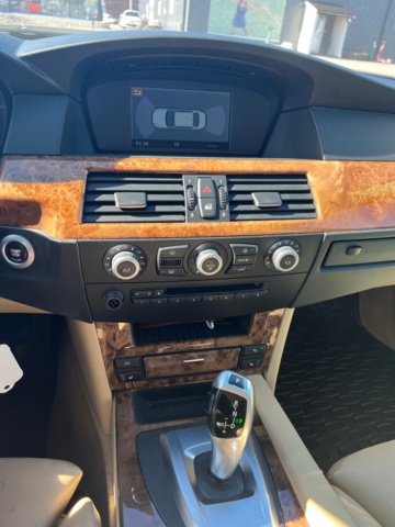 958412-34 BMW 530d Sedan - 2008