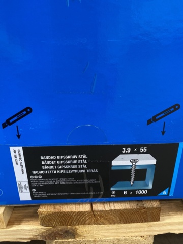 1012634-3 Pallet with banded screw