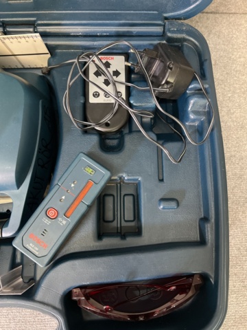 962803-3 Rotary laser, Bosch BL 130 I with stand