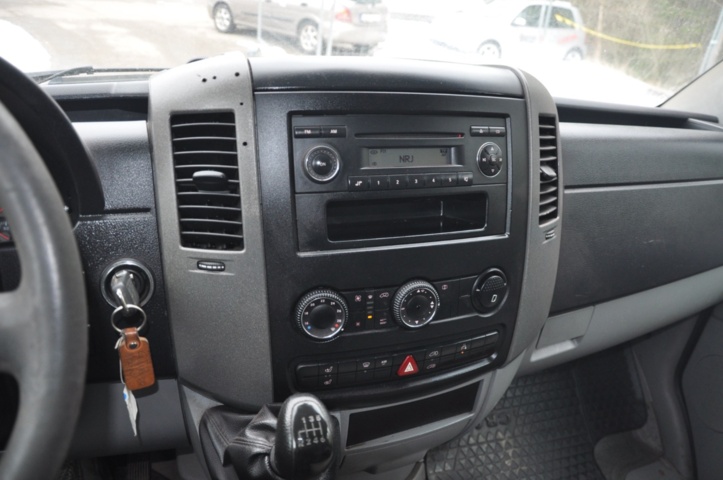 993531-12 Volkswagen Crafter 35 2.5 TDI - 2008