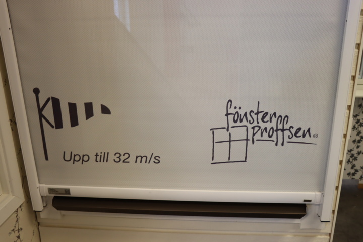 931003-8 Dreh Kipp Window 10x13 with electric awning