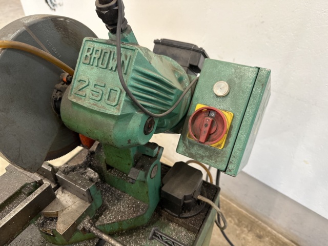 1002918-5 Klingkap Pedrazzoli Brown 250