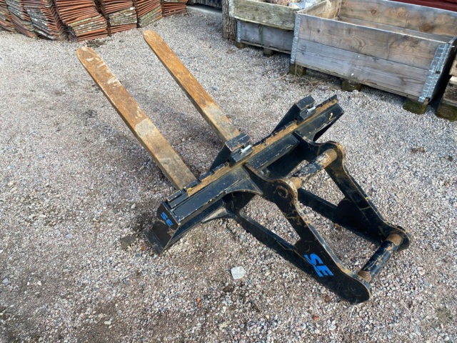 805801-76 Wheel excavator Liebherr 912 Compact - 2013