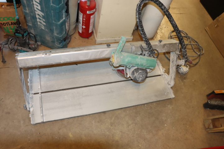 931072-13 Imer Combi 250/1000VA Tile saw