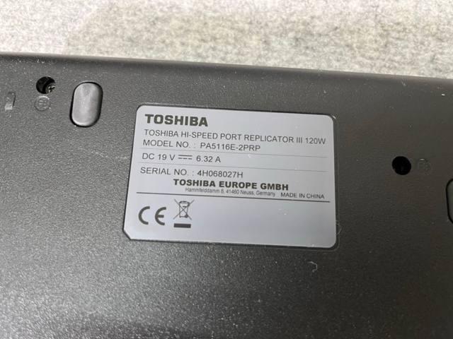 869091-9 Laptop & docking station, Toshiba