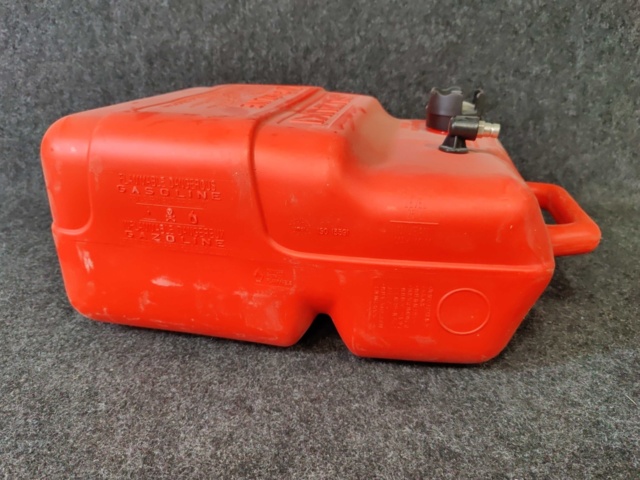 1013732-7 Fuel tank Suzuki 25L
