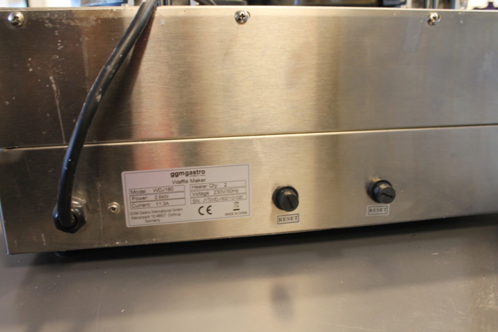 1004065-19 3 restaurant machines