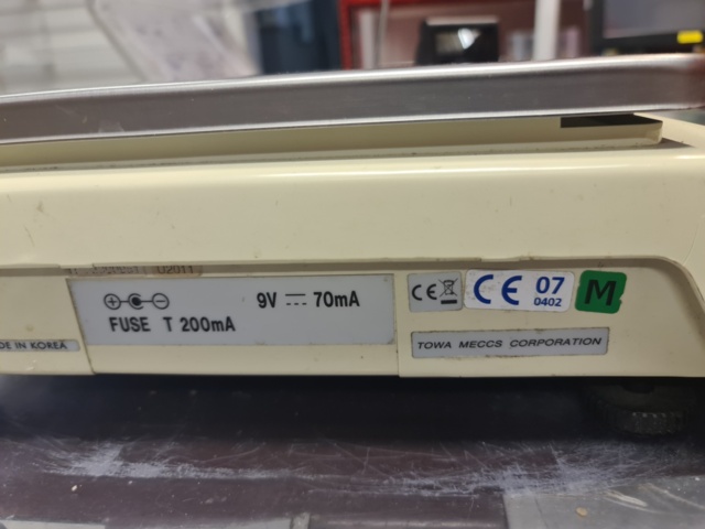 1013987-3 Digital scale, scanner, shopping baskets