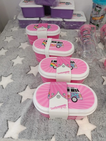 929070-7 Volkswagen - Boxes & Bottles