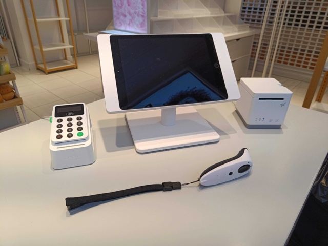 929073-2 Checkout system izettle