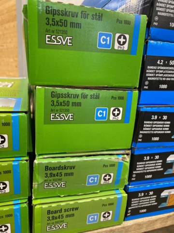 1014203-3 Pallet with banded screw