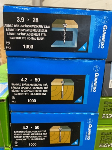 1014203-5 Pallet with banded screw