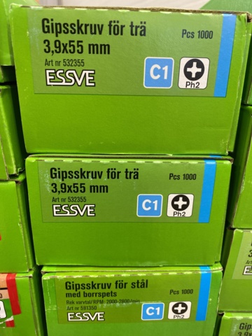 1014203-10 Pallet with banded screw