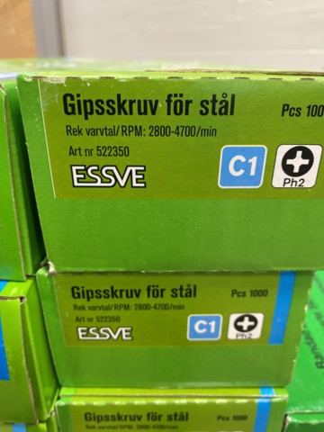 1014203-14 Pallet with banded screw