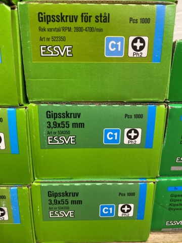 1014203-15 Pallet with banded screw