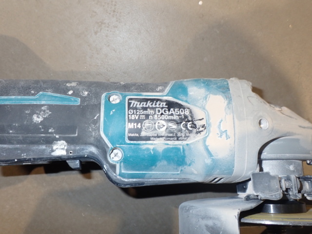 1012361-9 Various tools for tiling