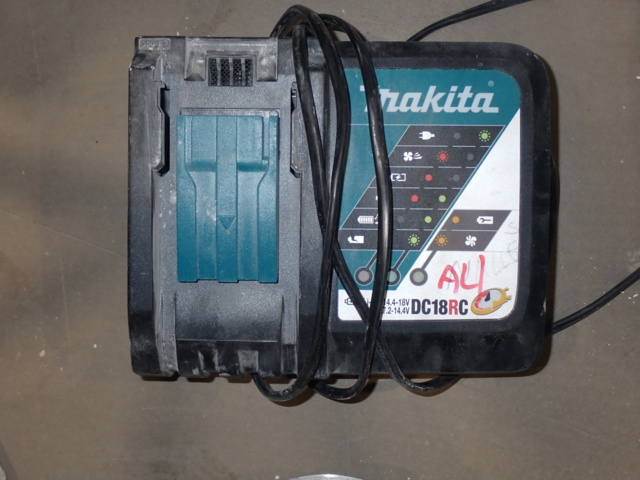 1012361-13 Various tools for tiling