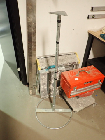 1012419-2 Tool box, cable and ladder