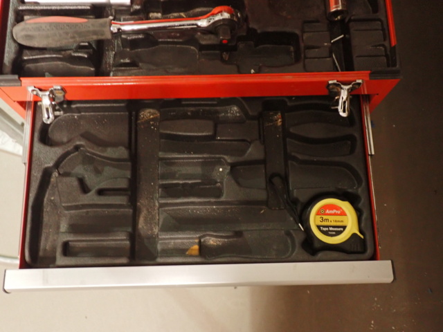 1012419-10 Tool box, cable and ladder