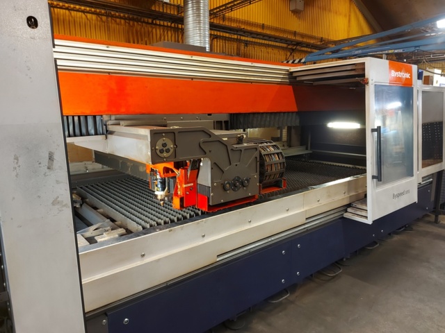 1014414-2 Laserskärmaskin Bystronic Byspeed 3015 + Bylaser 4400