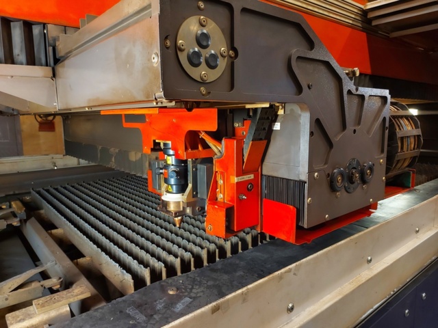 1014414-6 Laserskärmaskin Bystronic Byspeed 3015 + Bylaser 4400