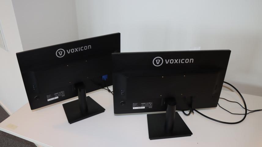 931106-2 2 pcs 24 inch Voxicom screens