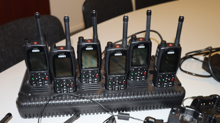 931124-1 Parti two-way radio, Sepura and others.