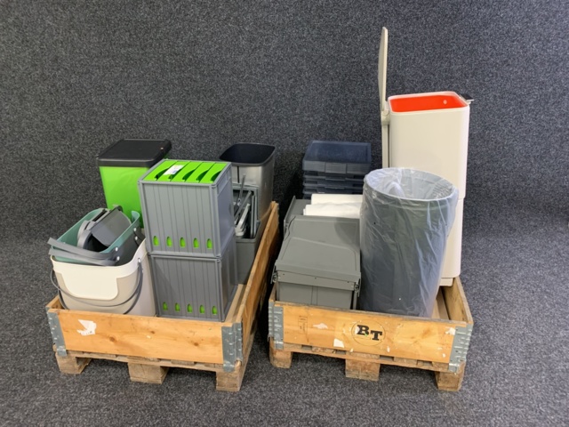 1014679-1 Assortment of dustbins & sorting bins