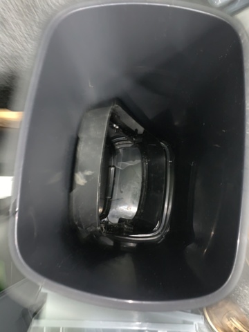 1014679-9 Assortment of dustbins & sorting bins